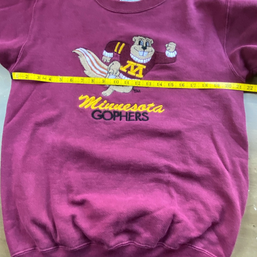 Rare! HTF! Embroidered Goldy Vintage 90’s Minnesota Golden Gophers Sweatshirt - Picture 8 of 8